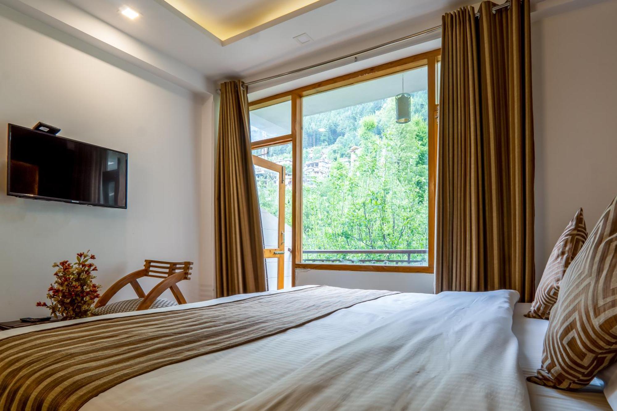 Pristine Inn Manali Екстериор снимка