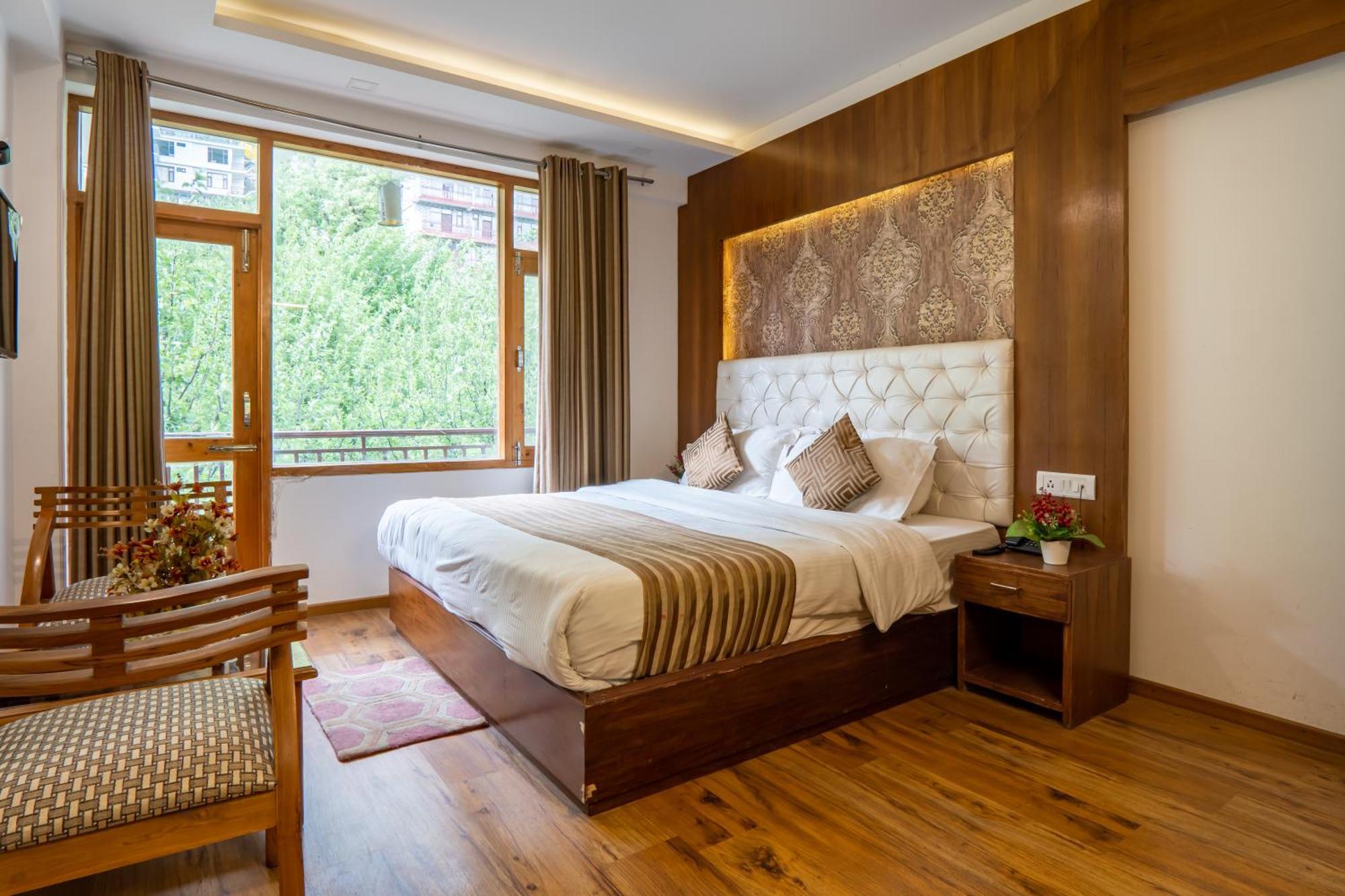 Pristine Inn Manali Екстериор снимка